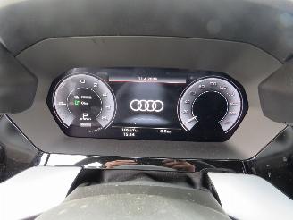 Audi A3 4.0 TFSI Aut SPORTBACK PHEV 150 Electrich Benzine S line Edition picture 9