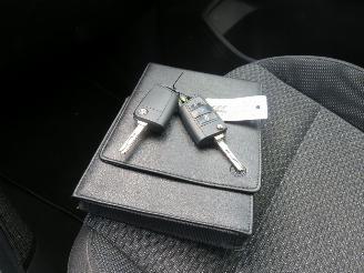 Volkswagen Touran 1.4 TSi  150pk 7 PERSOONS Camera Navigatie  2016  140.000km stoelverwarming picture 10