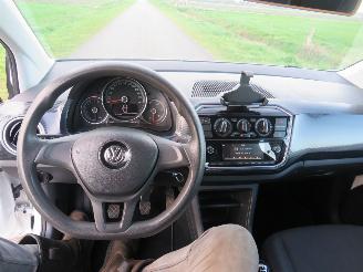 Volkswagen Up! 1.0  BMT Move Up  2019  5DRS airco picture 5