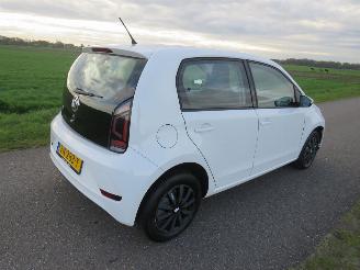 krockskadad bil auto Volkswagen Up! 1.0  BMT Move Up  2019  5DRS airco 2019/7
