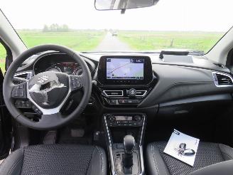 Suzuki SX4 1.5 Hybride Benzine Elektrisch Style 7.000km Automaat  Camera Navigatie Leer picture 33