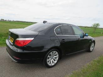 Vaurioauto  passenger cars BMW 5-serie 520 163pk Automaat Sedan 2008  Navigatie Airco  corporate 2008/7