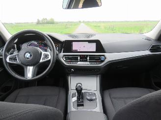 BMW 3-serie 320D Aut  190 PK M Edition High Executive Edition  2020 Sedan camera navigatie clima picture 3