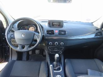 Renault Mégane 1.6 102pk Expression Navigatie Airco  parkeerschade picture 4