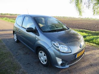 Renault Twingo 1.2 75pk170.000 km 2011-11 Airco schadevrij picture 12