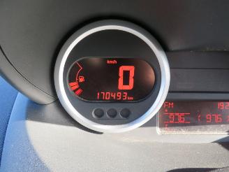 Renault Twingo 1.2 75pk170.000 km 2011-11 Airco schadevrij picture 5