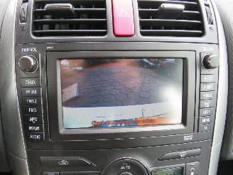 Toyota Auris 1.8 Automaat  Full Hybrid Elektrisch benzine 170.000km camera navigatie  airco picture 5