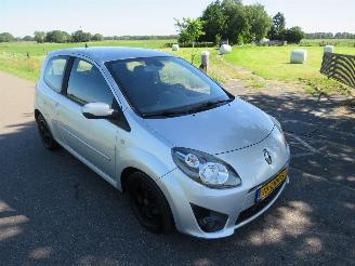 Renault Twingo 1.2 16v Dynamique Schadevrij!!! 2010  Airco Cruiscontrolle top top staat picture 6
