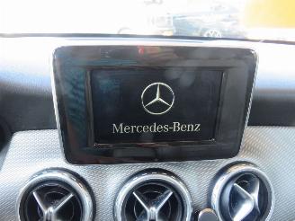 Mercedes GLA 200 GLA Automat 156pk  Leer Navigatie Clima   180.000km nap  2014 picture 22