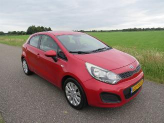 Kia Rio 1.2 CVV T 86pk euro 6 Comfort Pack  140.000km  Airco Navigatie  5drs schadevrij topstaat picture 19