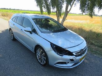 Opel Astra SPORTS TOURER+ 1.4 150pk Inovattion 2017 Camera navie clima  [ nieuwstaatt picture 16