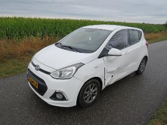 Hyundai I-10 1.0 I  Motion 2014 [ Nieuwe Model 5drs Airco Stoelverwarming picture 8