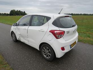 Hyundai I-10 1.0 I  Motion 2014 [ Nieuwe Model 5drs Airco Stoelverwarming picture 9