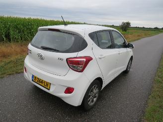 Hyundai I-10 1.0 I  Motion 2014 [ Nieuwe Model 5drs Airco Stoelverwarming picture 4