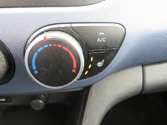 Hyundai I-10 1.0 I  Motion 2014 [ Nieuwe Model 5drs Airco Stoelverwarming picture 10