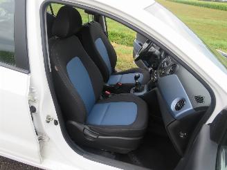 Hyundai I-10 1.0 I  Motion 2014 [ Nieuwe Model 5drs Airco Stoelverwarming picture 13