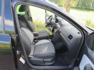 Volkswagen Polo 1.4-16V 86pk Cross Trekhaak | Airco | Cruise | Mistlampen | Stoelverwarming Schadevrij picture 4