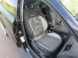 Volkswagen Polo 1.4-16V 86pk Cross Trekhaak | Airco | Cruise | Mistlampen | Stoelverwarming Schadevrij picture 17