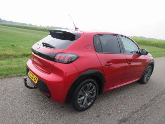 Voiture accidenté Peugeot 208 e 208 Ev GT 350 50kw Automaat   3.000km!!!!!! Nap Camera Navi Clima Stoelverwarmig 2022/12