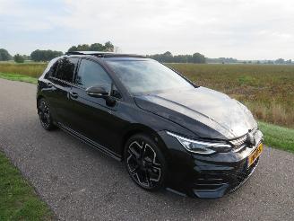 Volkswagen Golf 1.5 E TSi R Line Aut  11.000km Nap 150pk Elektrische /Benzine 50.000 nieuwprijs picture 2
