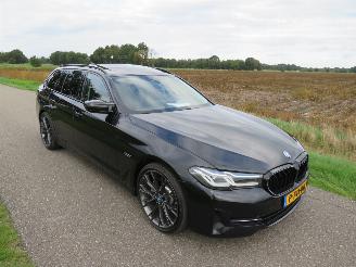 skadebil auto BMW 5-serie 520 e Automaat  Business Edition Plus [ nieuwste type Hybrid Elektriciteit 2022 vol optie 2022/9