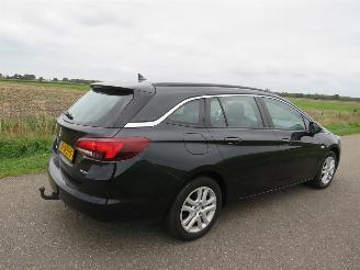 Voiture accidenté Opel Astra SPORTS TOURER+ 1.0 105pk BUSINESS 170.000km nap Camera navigatie 2016 2016/9