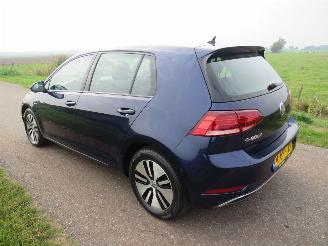 Damaged car Volkswagen e-Golf Golf Elektrisch Automaat 57.000km Orgineel Edtion  2019  instappen en rijden Camera  Navigatie stoelverwarming 2019/9