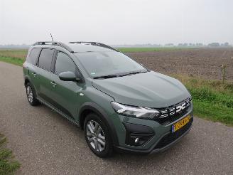 Dacia Jogger 1.0 TCe 91pk Lpg G3/ benzine  90.000km 2023  Navigatie Airco picture 9