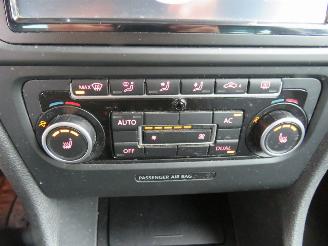 Volkswagen Golf 1.2 TSi Trend Edition 216.000km  Navigatie Stoelverwarming Aircoclima Bleu motion picture 16