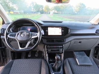 Volkswagen T-Cross 1.0 TSi Life 95pk Euro 6 Camera Navigatie clima sportstoelen  enz enz picture 18