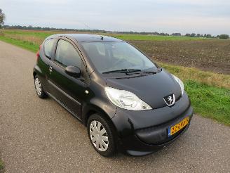 Peugeot 107 1.0 12v XS 68pk Splinter Nieuwe Apk  2008   Airco Topstaat picture 18