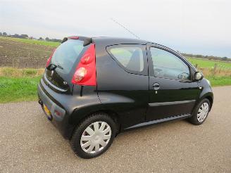 Peugeot 107 1.0 12v XS 68pk Splinter Nieuwe Apk  2008   Airco Topstaat picture 2