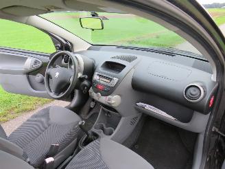 Peugeot 107 1.0 12v XS 68pk Splinter Nieuwe Apk  2008   Airco Topstaat picture 15