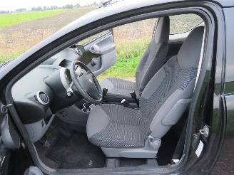 Peugeot 107 1.0 12v XS 68pk Splinter Nieuwe Apk  2008   Airco Topstaat picture 9