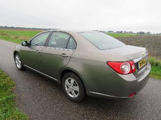 Chevrolet Epica 2.5  156pk Executive  6 Cilnder Automaat   Sedan Leer Splinter nieuwe Apk picture 10