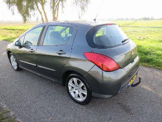 Peugeot 308 1.6 VTi 121 PK 5drs 190.000km Nap Airco 5Drs picture 13