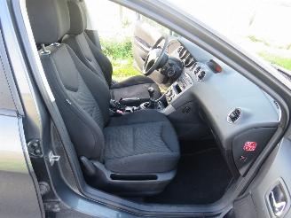 Peugeot 308 1.6 VTi 121 PK 5drs 190.000km Nap Airco 5Drs picture 3