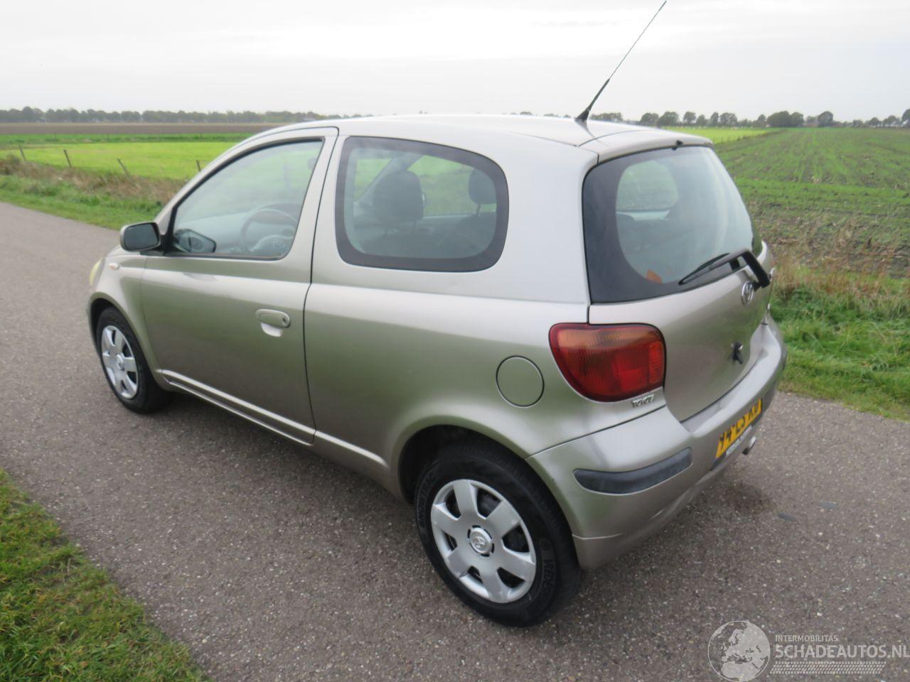 Toyota Yaris 1.3 VVT-1 LUNA 2003  NIEUWE APK!!!