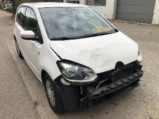 Damaged car Volkswagen Up! Up! 1.0 move up! BlueMotion 2015/12