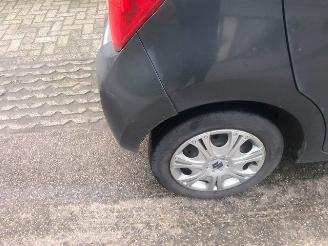 Suzuki Celerio  picture 8