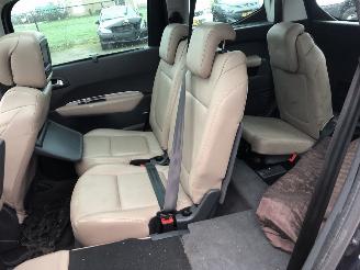 Peugeot 5008 5008 1.6 THP Family 7p. picture 19