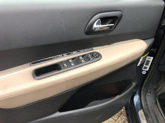 Peugeot 5008 5008 1.6 THP Family 7p. picture 16