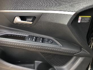 Peugeot 5008 1.2 pure tech allure picture 14