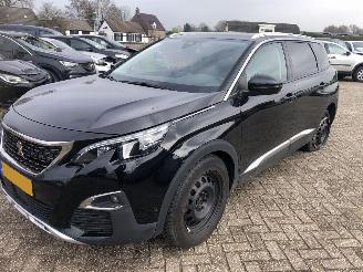 Peugeot 5008 1.2 pure tech allure picture 3