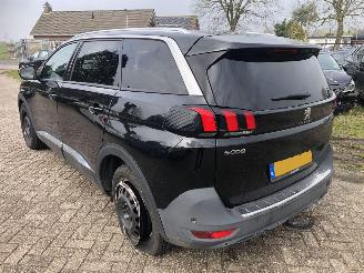 Peugeot 5008 1.2 pure tech allure picture 6