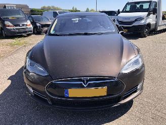 Coche accidentado Tesla Model S Model S 85 Base 2014/9