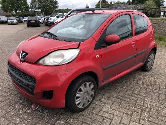 Peugeot 107 107 1.0-12V XS picture 2