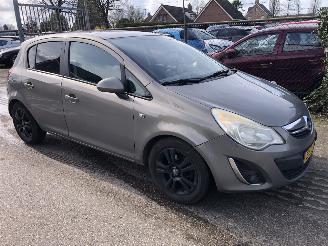Vaurioauto  passenger cars Opel Corsa 1.3 CDTI ECOFLEX 2011/9