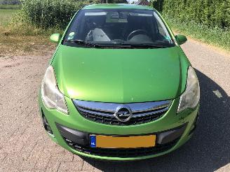 krockskadad bil auto Opel Corsa 1.3 CDTi EcoFlex S/S Design Edition 2011/7