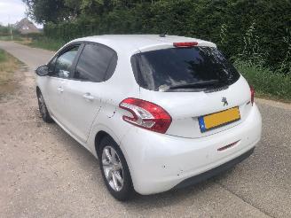 Schadeauto Peugeot 208 208 1.2 VTi Oxygo 2014/1